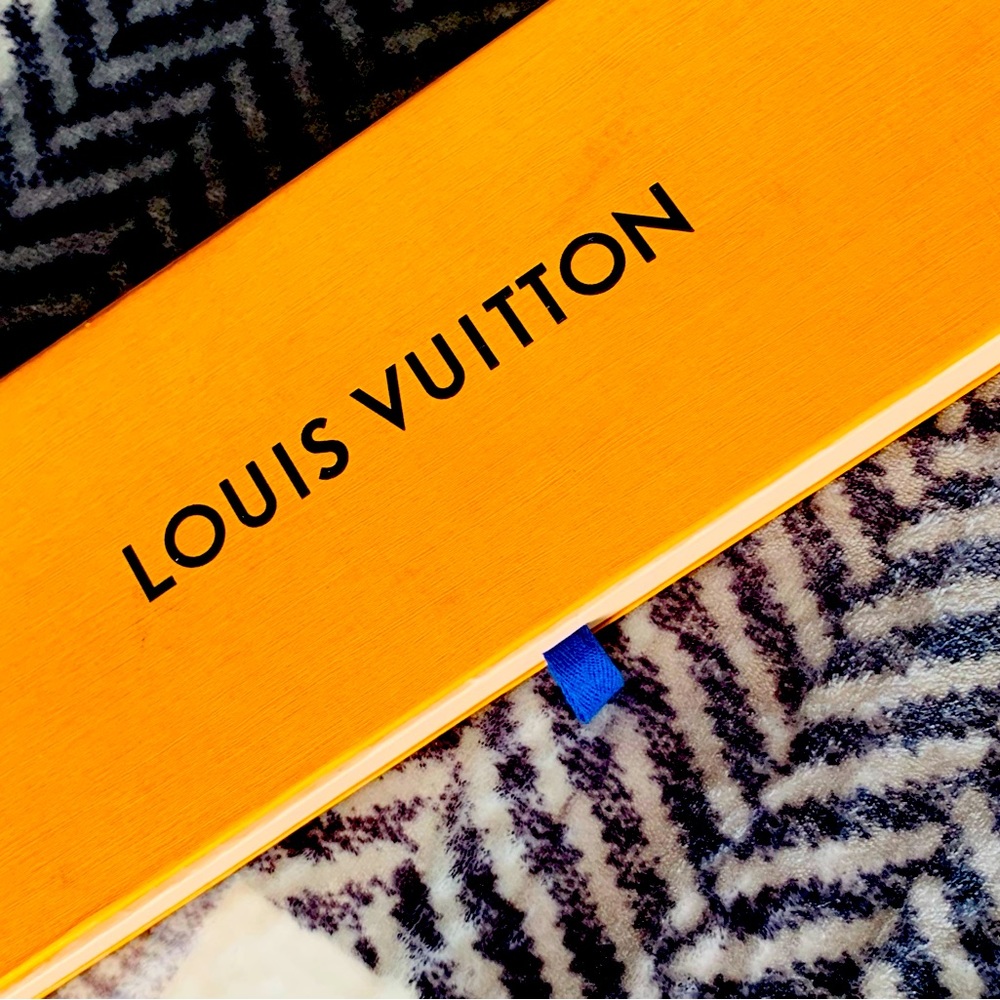 RARE LOUIS VUITTON MONOGRAM CLASSIC TIE 100% SILK WIDEST 3" GRAY